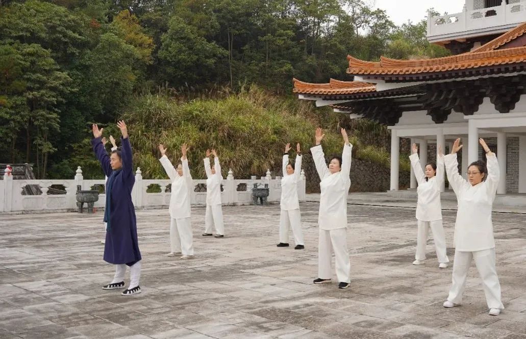 道门八段锦实修